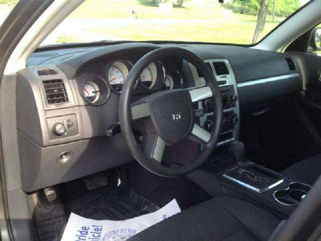 Dodge Charger 2010 photo 19